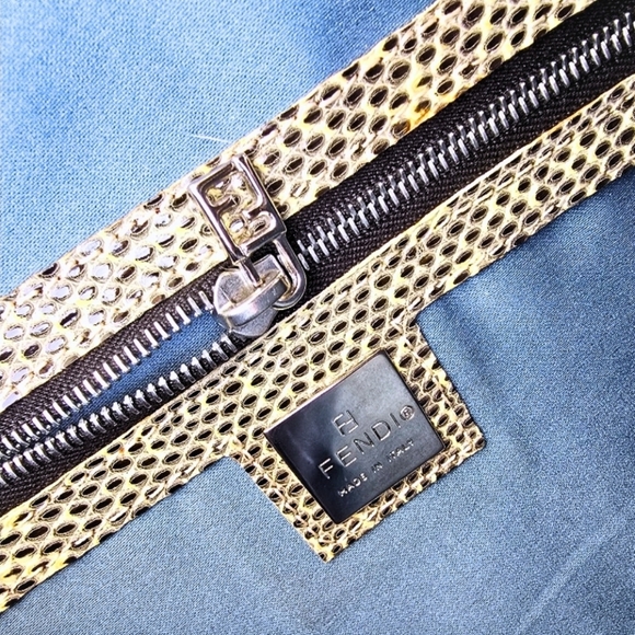 *SOLD**Fendi Baguette Sequins with Beaded Detail Vintage - Picture 10 of 14